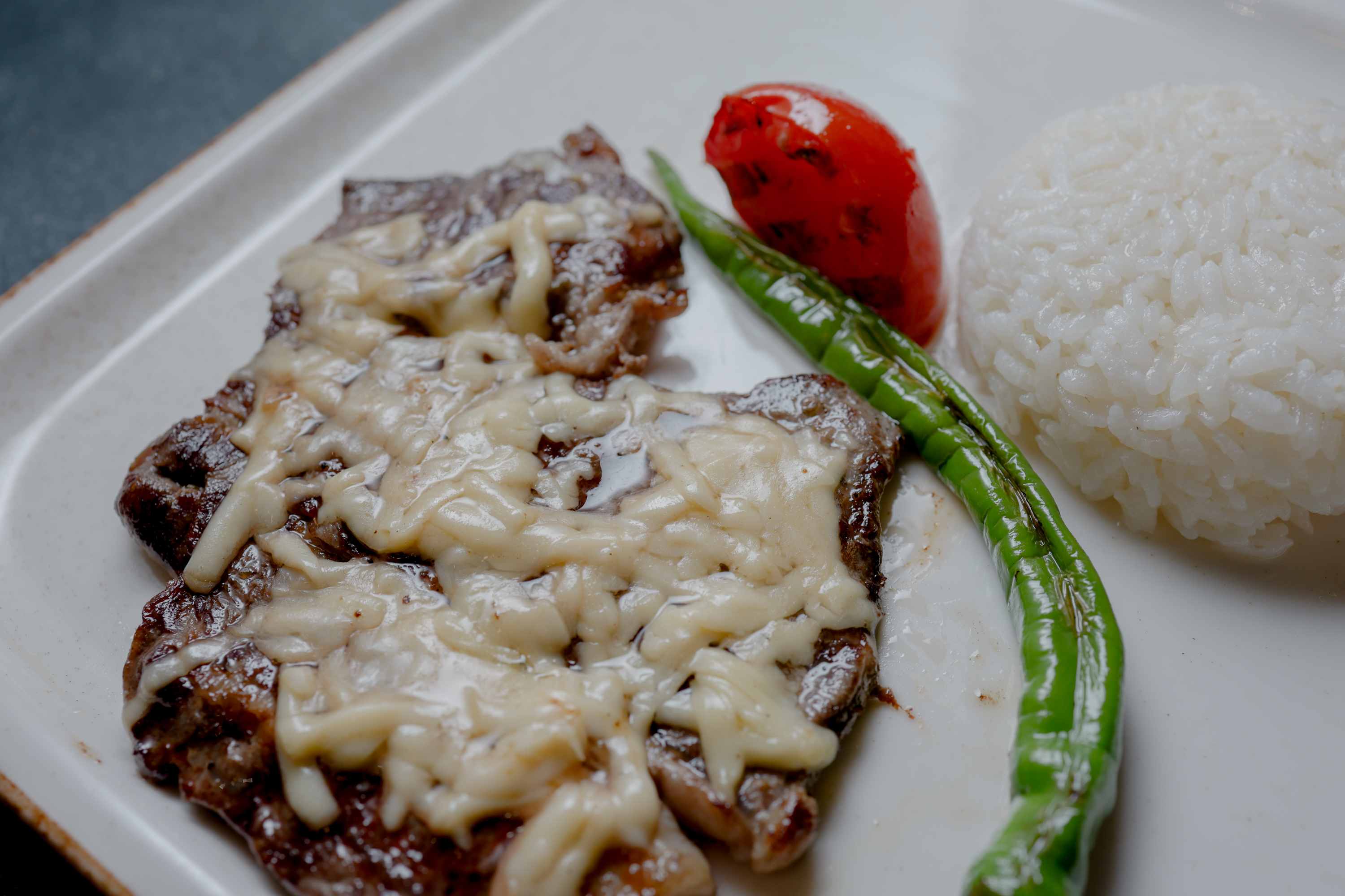 TEREYAĞLI KAŞARLI IZGARA ANTRİKOT